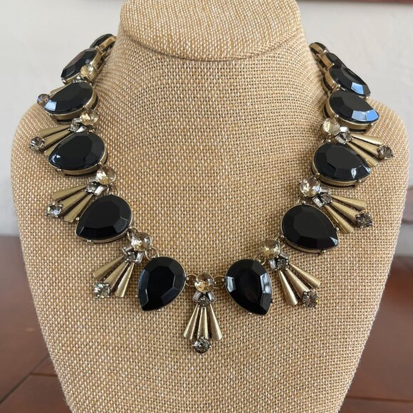 Chloe & Isabel Deco Necklace Gold Tone Crystal Black Faceted Stone Bib Statement - Picture 2 of 10